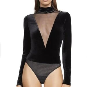NEW BCBG MAZAZRIA "MORIAH" BLACK VELOUR MESH NET THONG BODYSUIT PLUNGING V MED